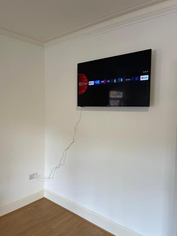 Amazing 3 Bedroom Flat Minutes From Tower Bridge London Bagian luar foto