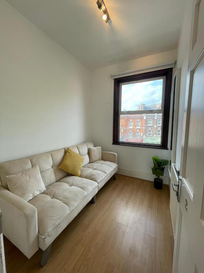 Amazing 3 Bedroom Flat Minutes From Tower Bridge London Bagian luar foto