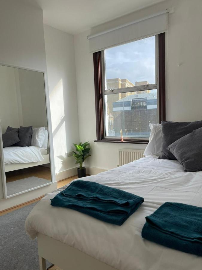 Amazing 3 Bedroom Flat Minutes From Tower Bridge London Bagian luar foto