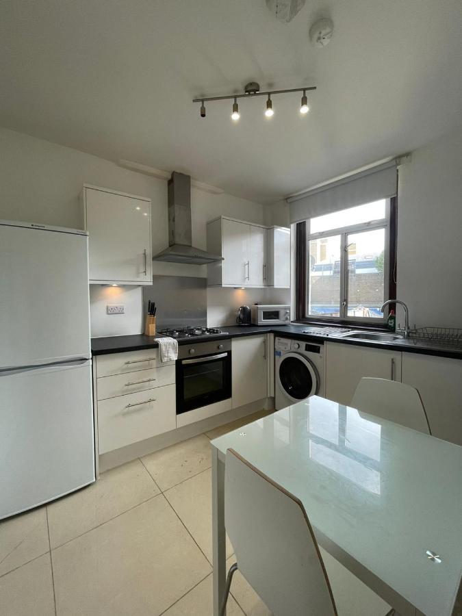 Amazing 3 Bedroom Flat Minutes From Tower Bridge London Bagian luar foto