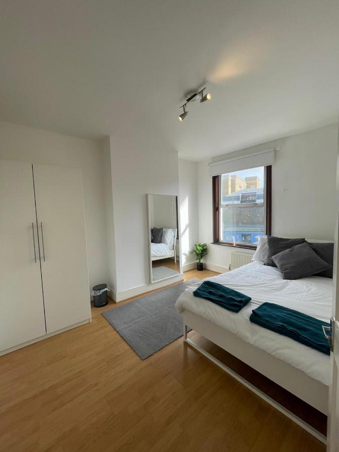 Amazing 3 Bedroom Flat Minutes From Tower Bridge London Bagian luar foto